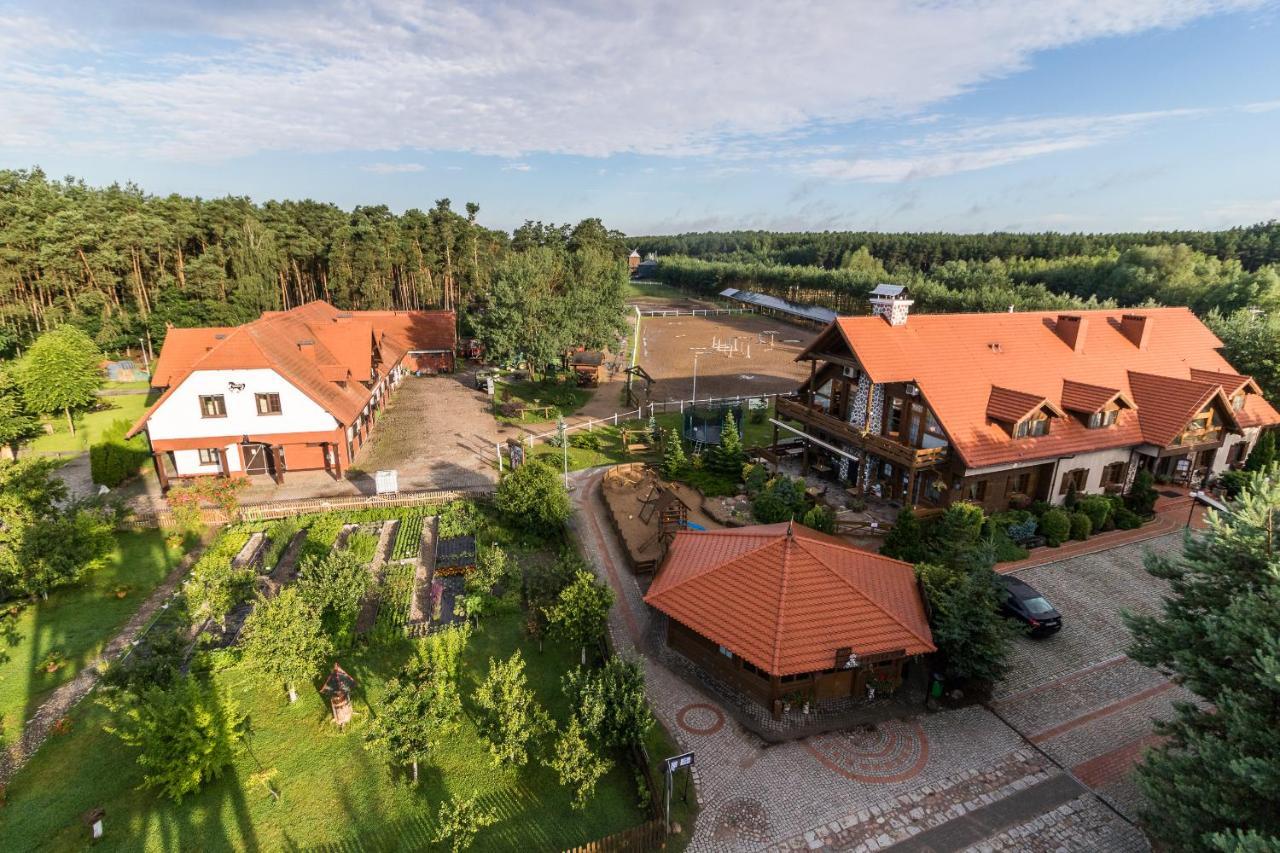 Hotel Osada Karbowko Wellness & Spa Elgiszewo  Extérieur photo